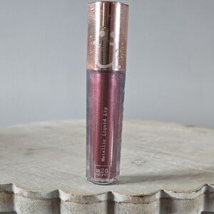 Metallic Liquid Lipstick - Shimmering Pink
